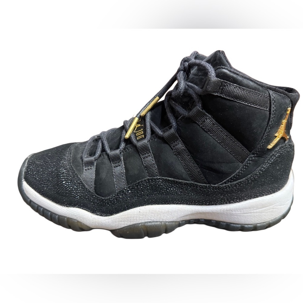 Nike Black and Gold Athletic Shoes